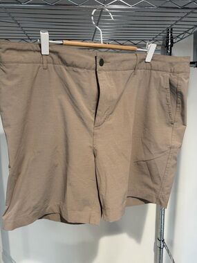 Men's Flat Front Casual Shorts in Tan